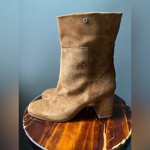 M.Gemi M. Gemi suede boots rich brown color sz 39 new with small flaws